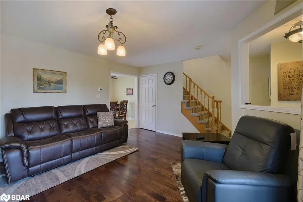 6521 Sapling Trail