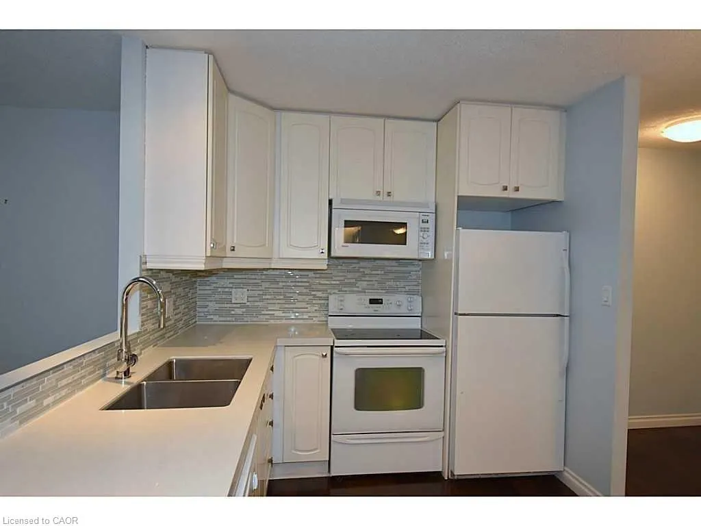 36 James Street S, #608