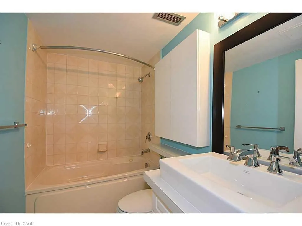36 James Street S, #608