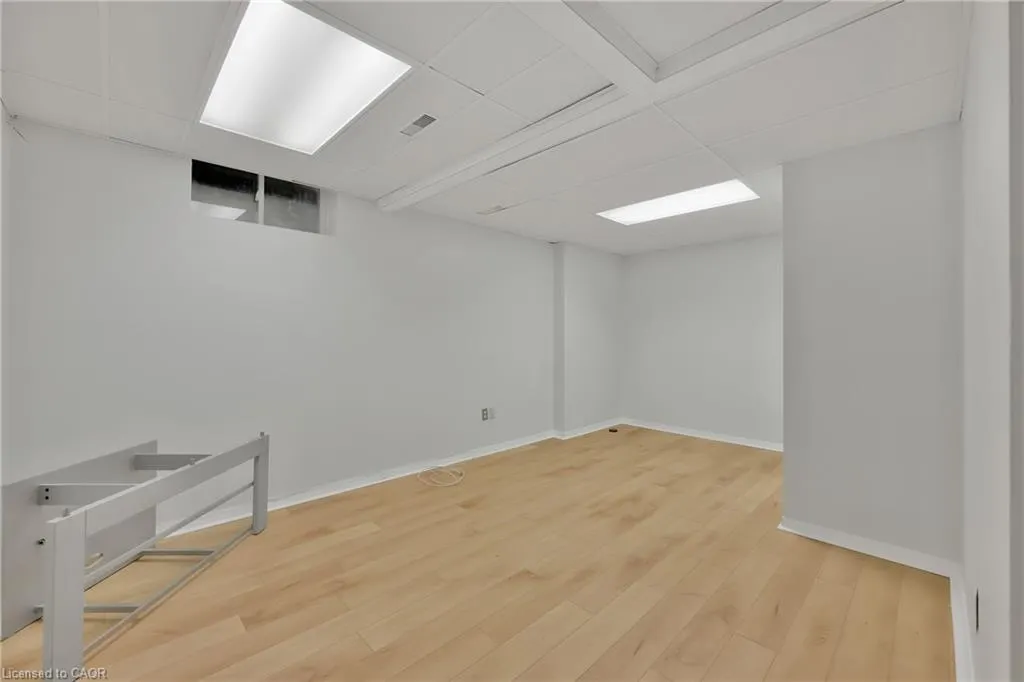 34 Phair Crescent