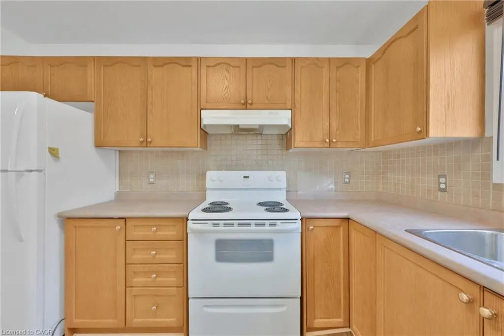 34 Phair Crescent