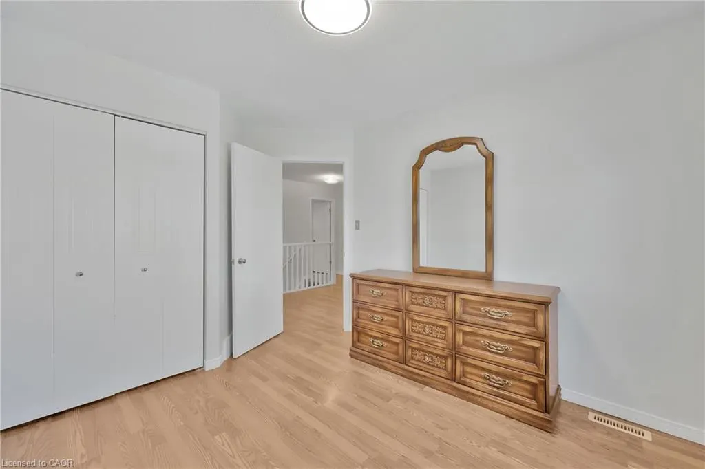 34 Phair Crescent
