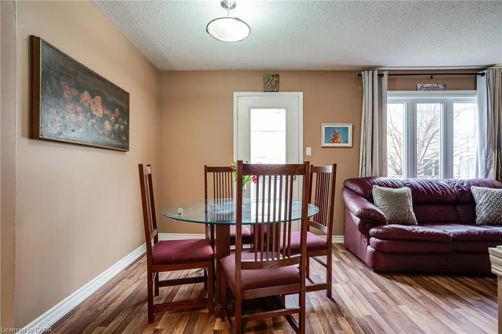 1809 Upper Wentworth Street, #11