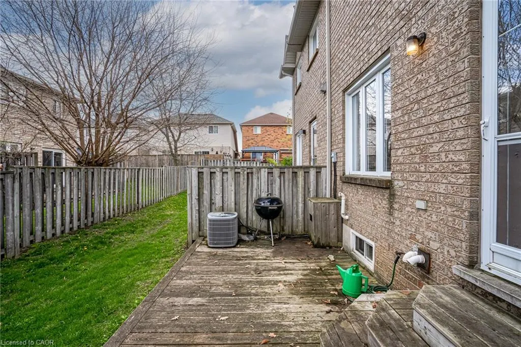 1809 Upper Wentworth Street, #11
