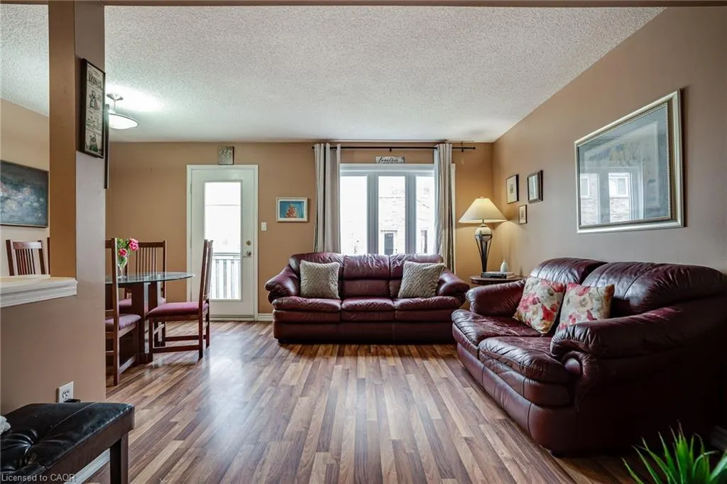 1809 Upper Wentworth Street, #11