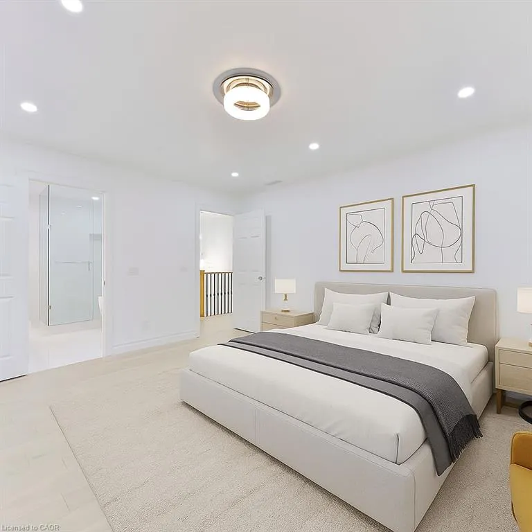 1003 Lakeshore Road W