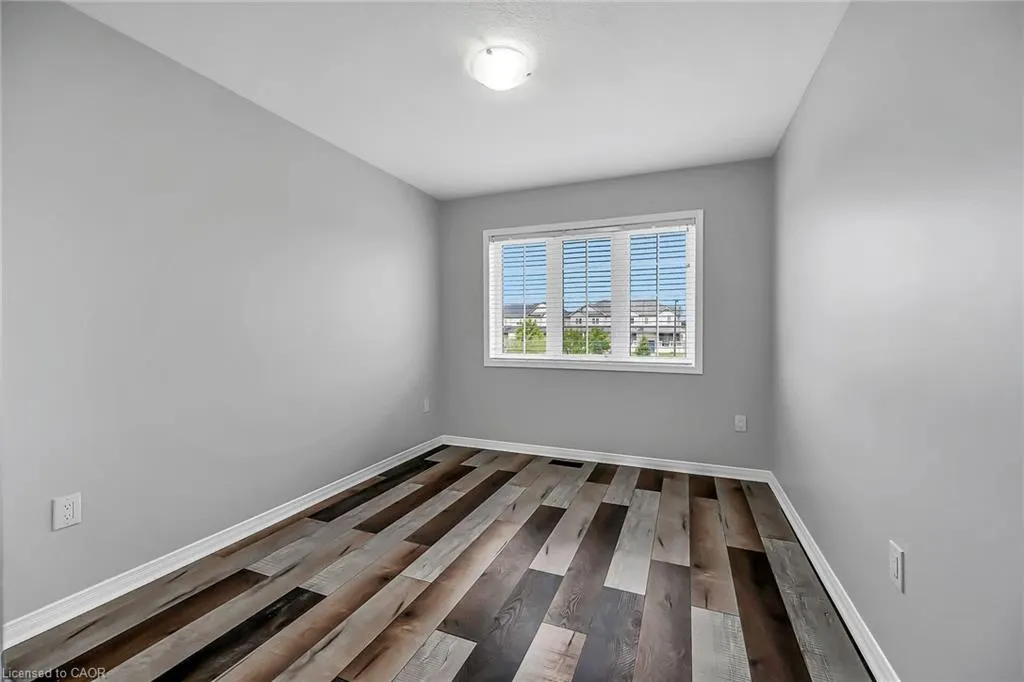 143 Thompson Road