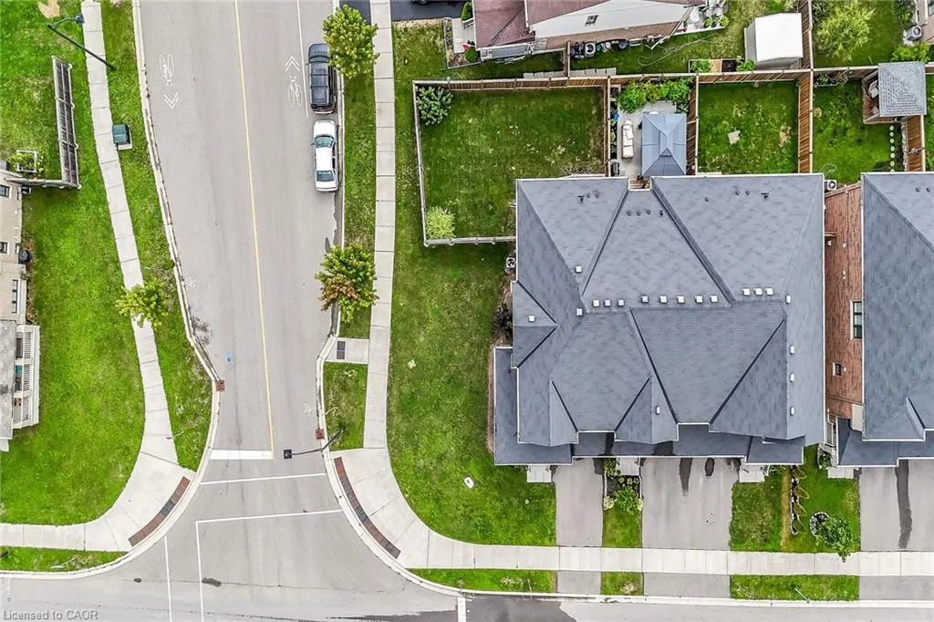 143 Thompson Road