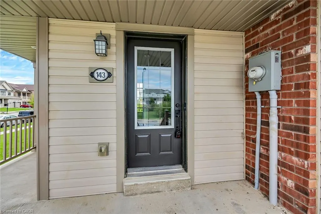 143 Thompson Road