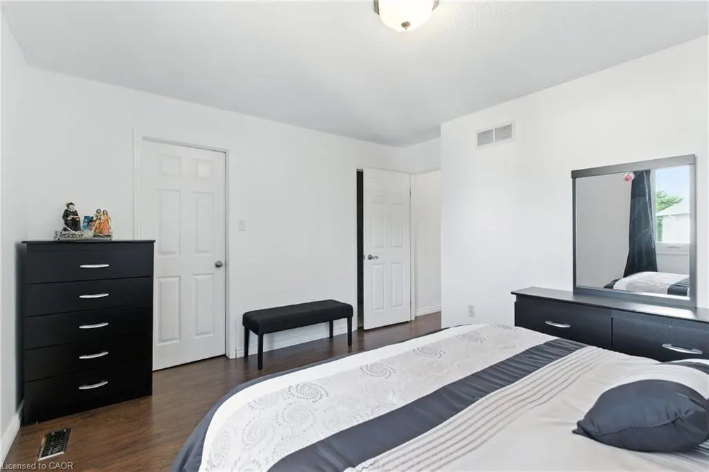 35 Jacqueline Boulevard