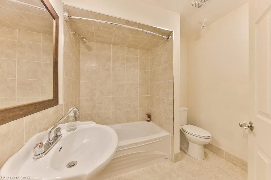 2861 Sherwood Heights Drive, #26