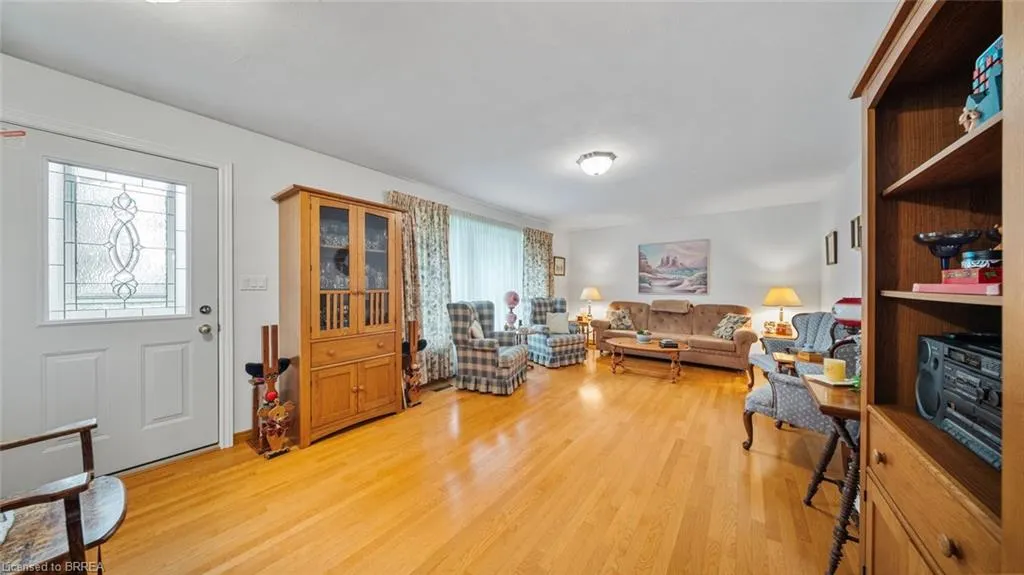 48 Mcgill Road