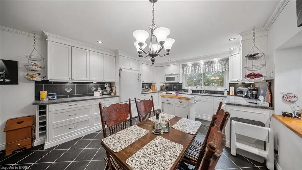 48 Mcgill Road