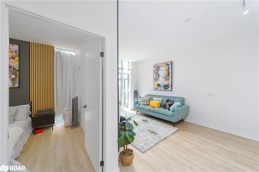 2300 St Clair Avenue West, #118