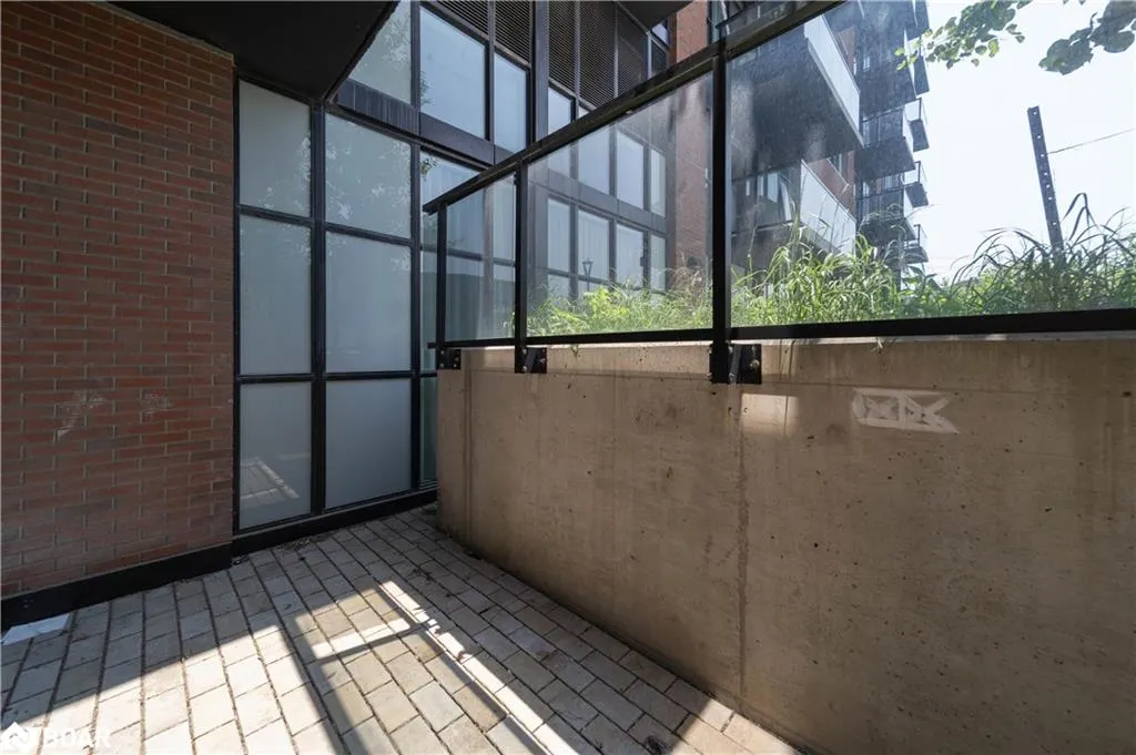 2300 St Clair Avenue West, #118