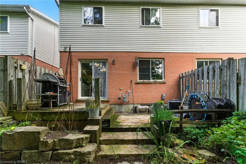 16 Graystone Court