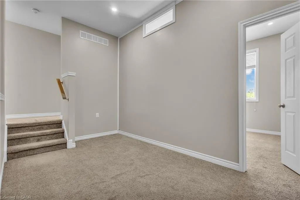 485 Avens Street
