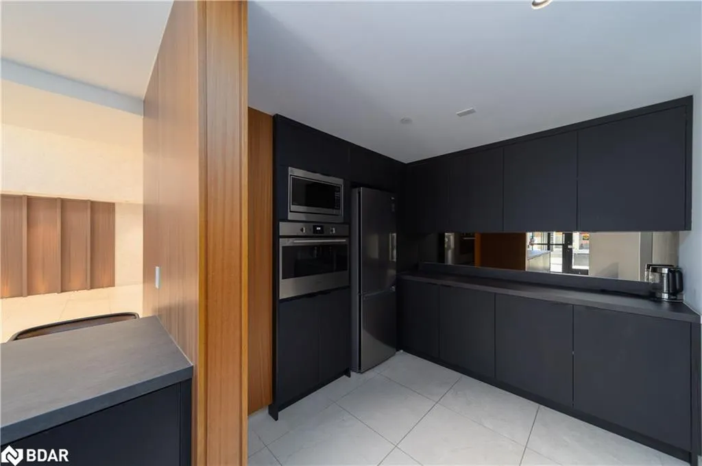 2300 St Clair Avenue West, #118