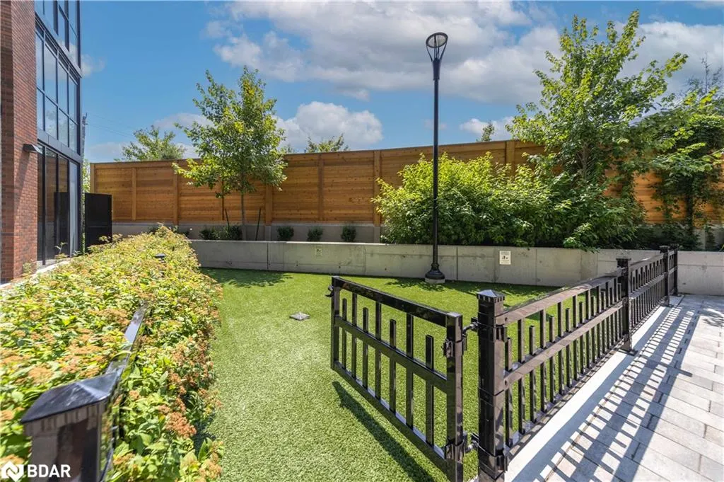 2300 St Clair Avenue West, #118