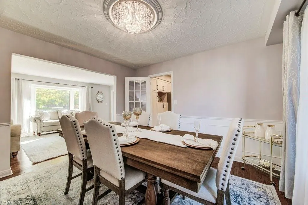 466 Kingsford Place