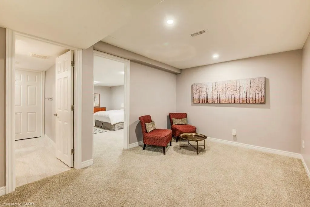 466 Kingsford Place