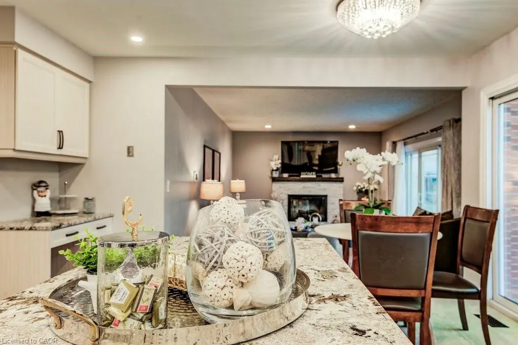 466 Kingsford Place