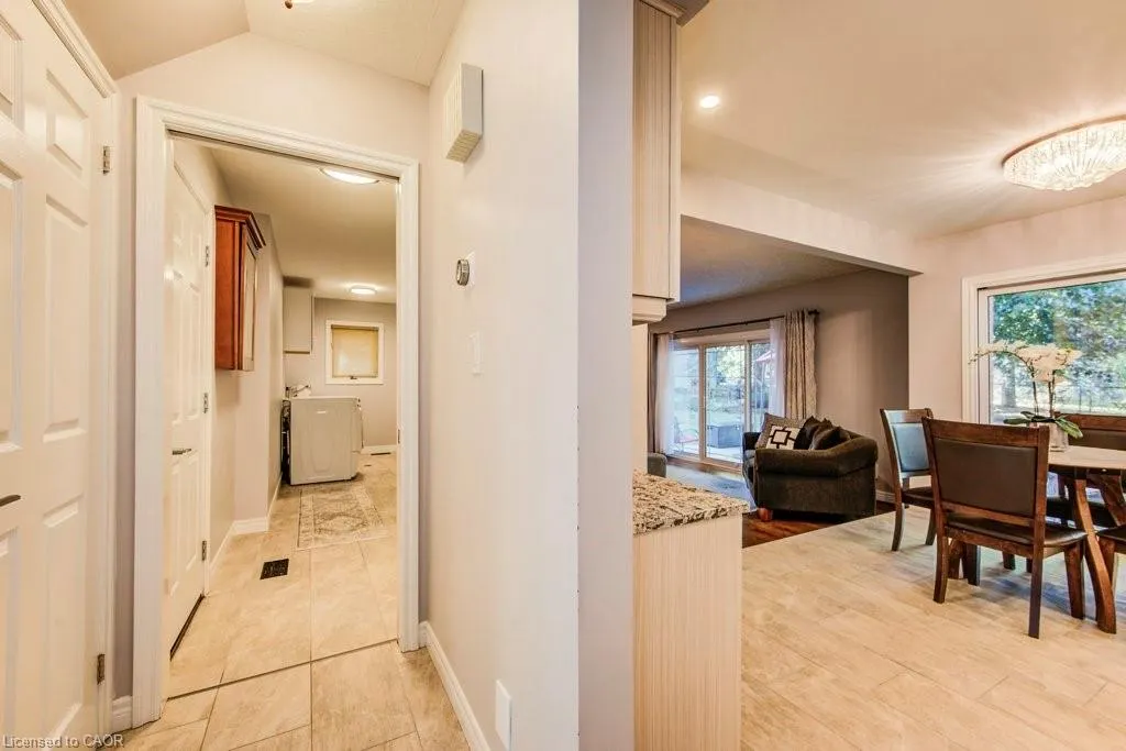 466 Kingsford Place