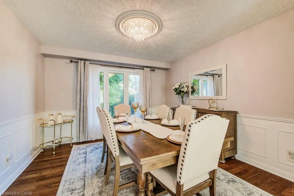 466 Kingsford Place