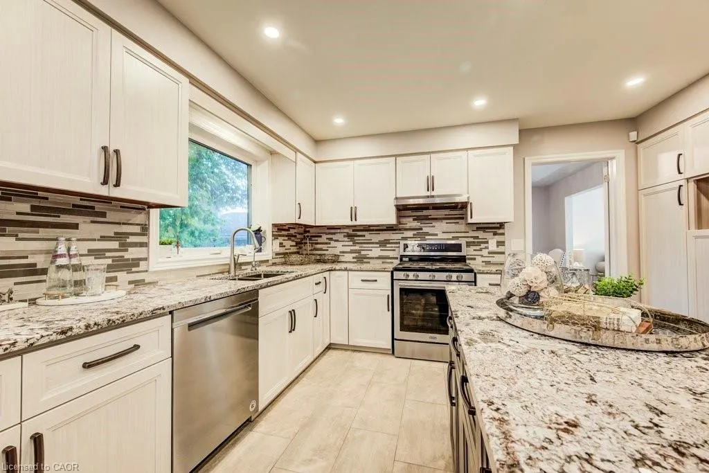 466 Kingsford Place