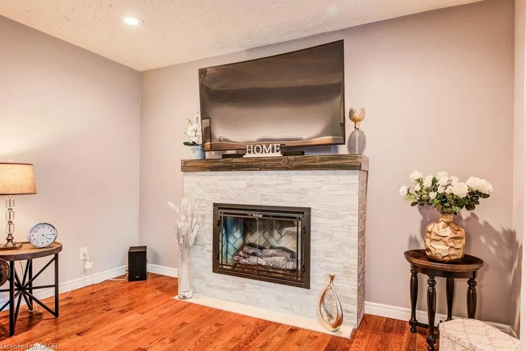 466 Kingsford Place