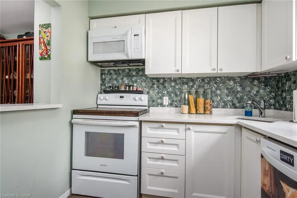 465 Beechwood Place, #2