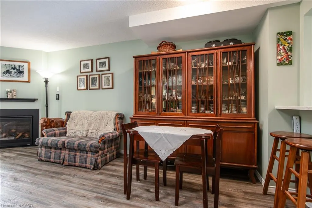 465 Beechwood Place, #2