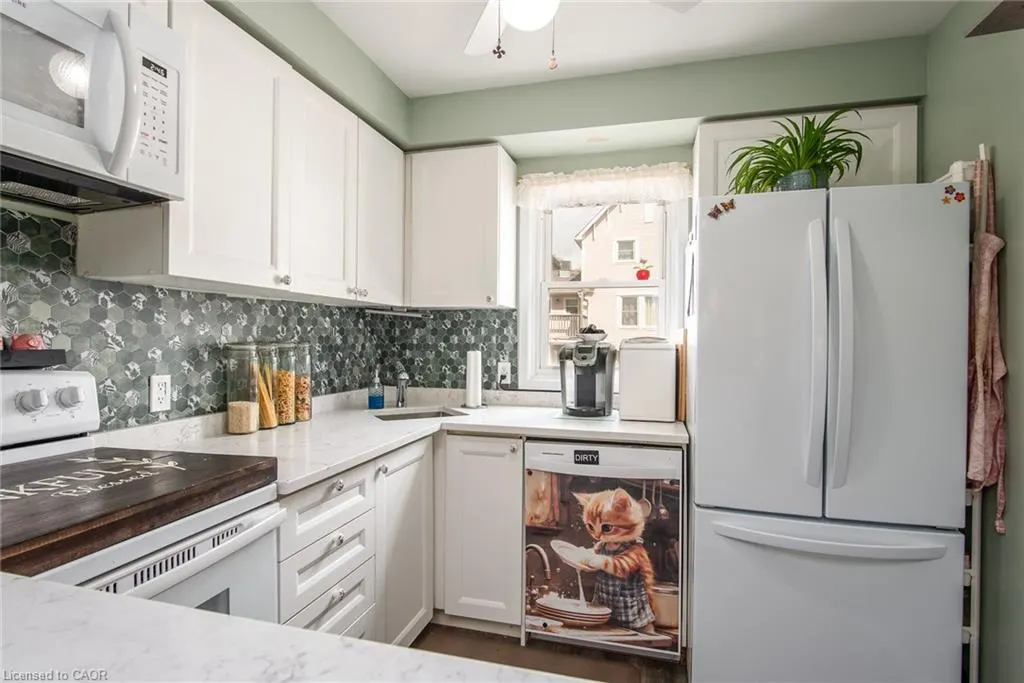 465 Beechwood Place, #2