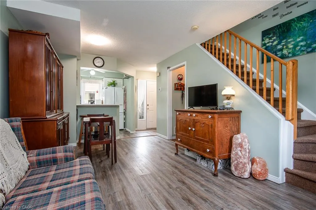 465 Beechwood Place, #2