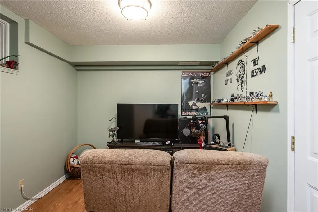 465 Beechwood Place, #2