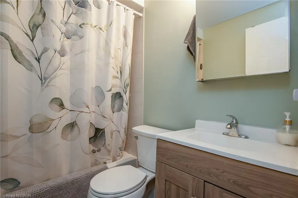 465 Beechwood Place, #2