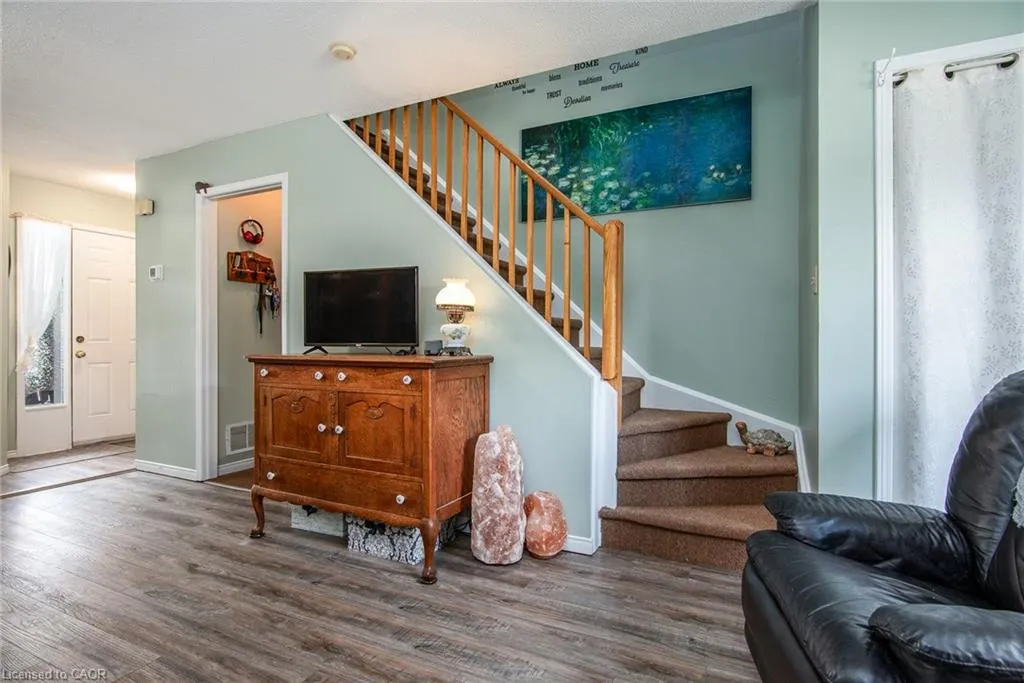 465 Beechwood Place, #2
