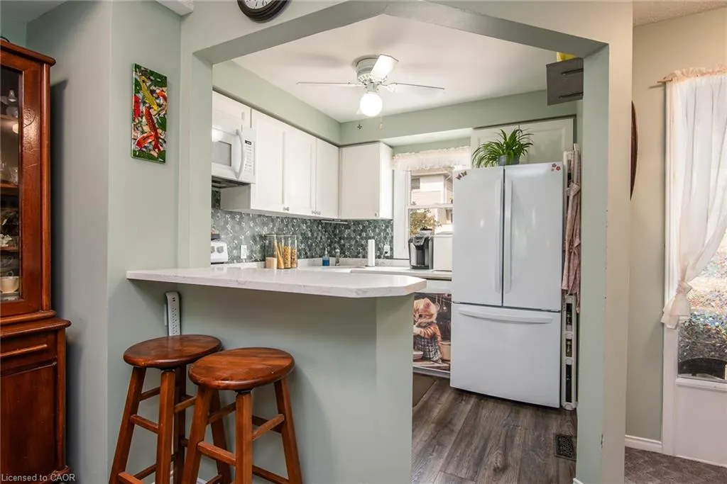 465 Beechwood Place, #2