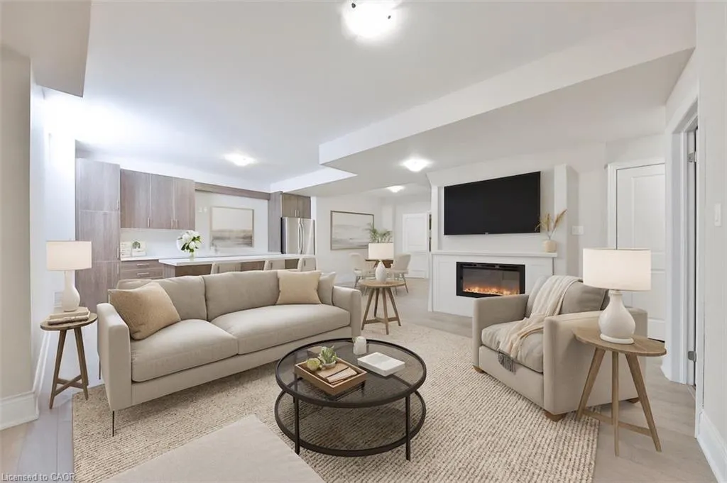 2163 Vineland Crescent