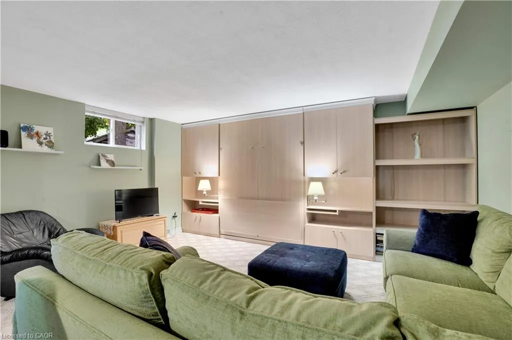 310 Daleside Place
