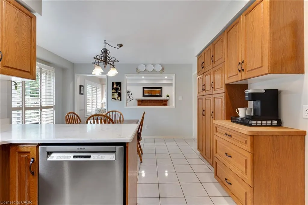 20 Anglerock Drive