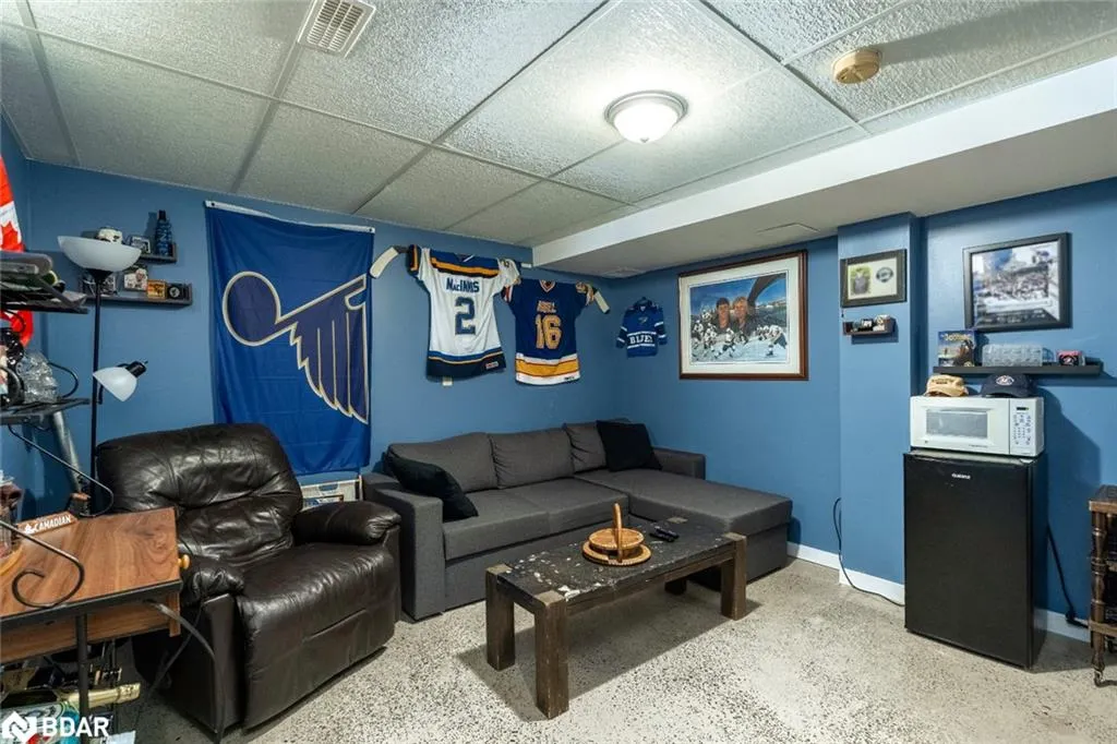 10 Truax Crescent