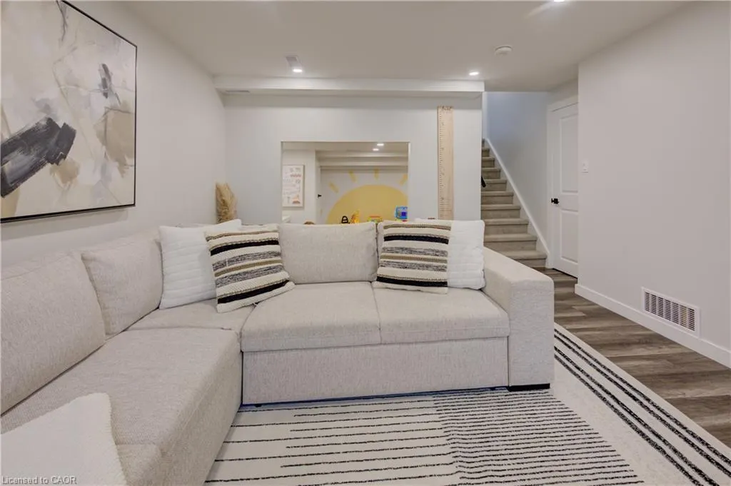 311 Sandowne Drive