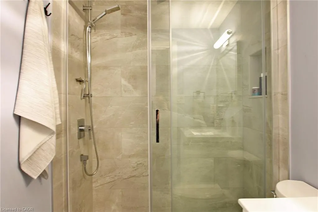 410 Pioneer Drive, #6