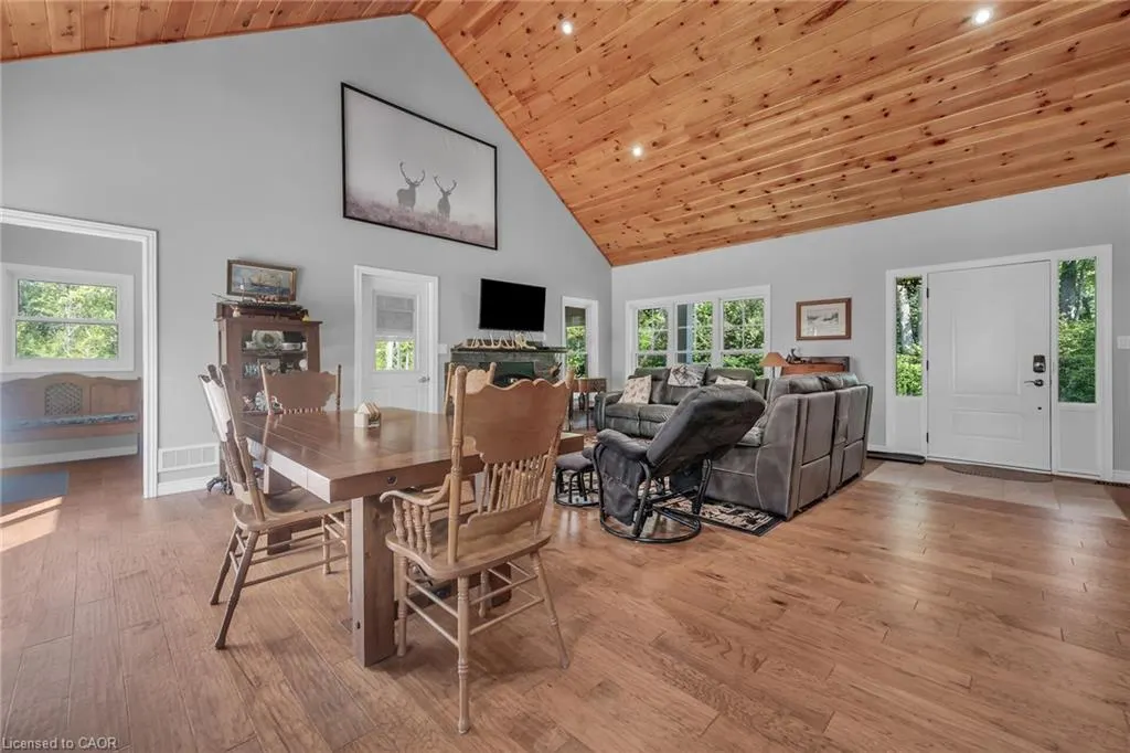 352 Moulton-Aiken Road