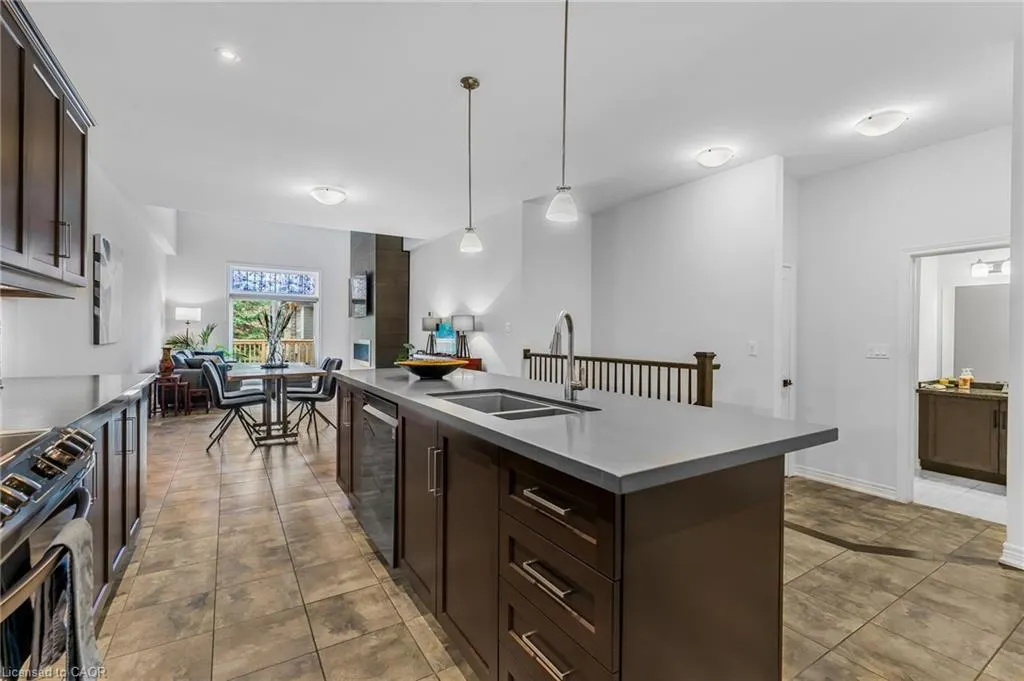2848 King Street, #5