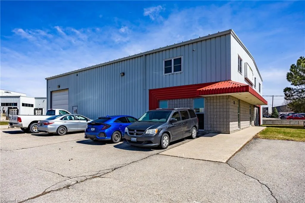 35 Samnah Crescent