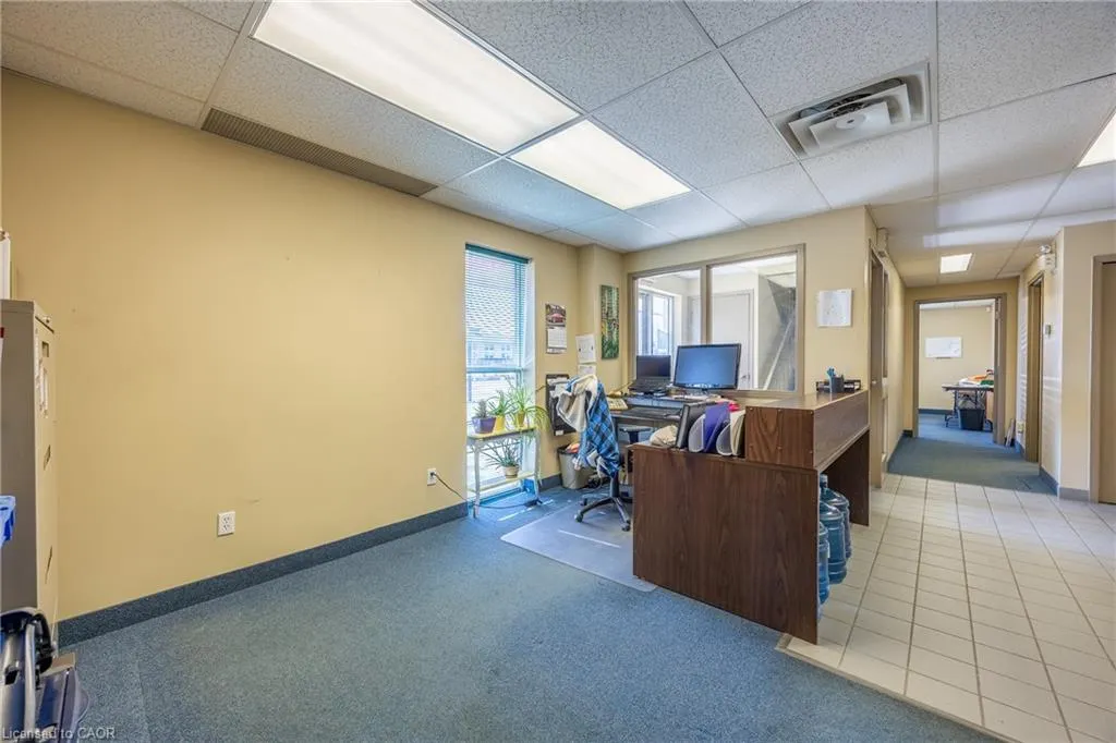 35 Samnah Crescent