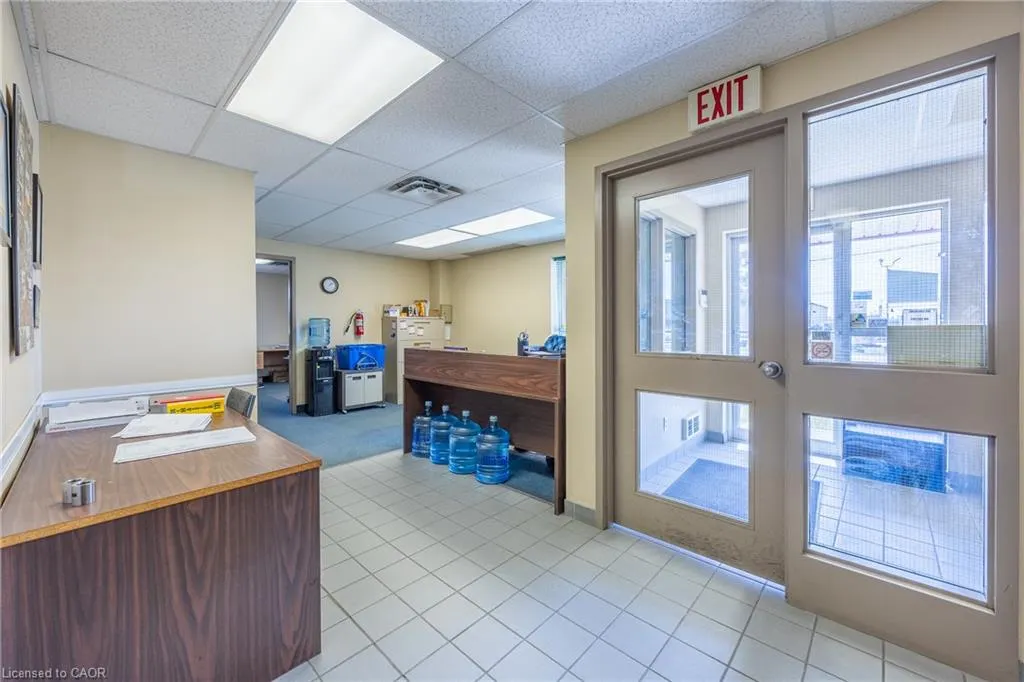 35 Samnah Crescent