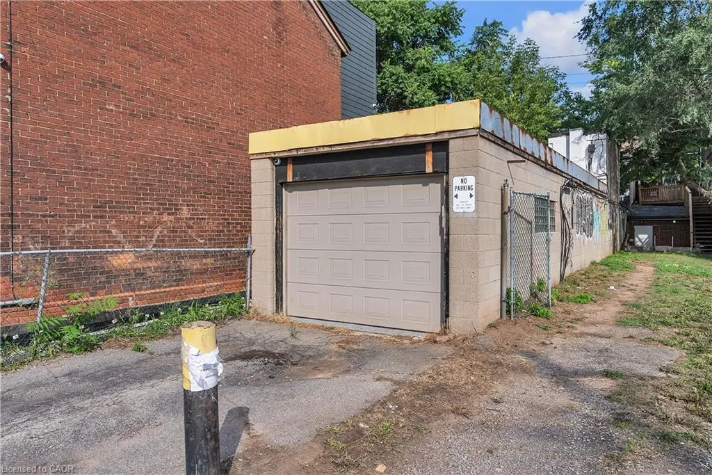 237 James Street N
